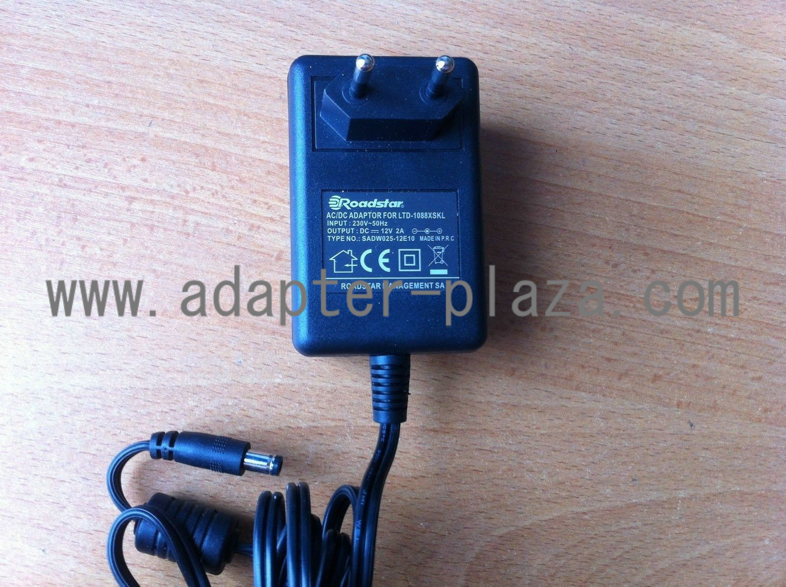 New ORIGINAL ROADSTAR LTD-1088XSKL POWER SUPPLY 12V 2A AC ADAPTER EU PLUG